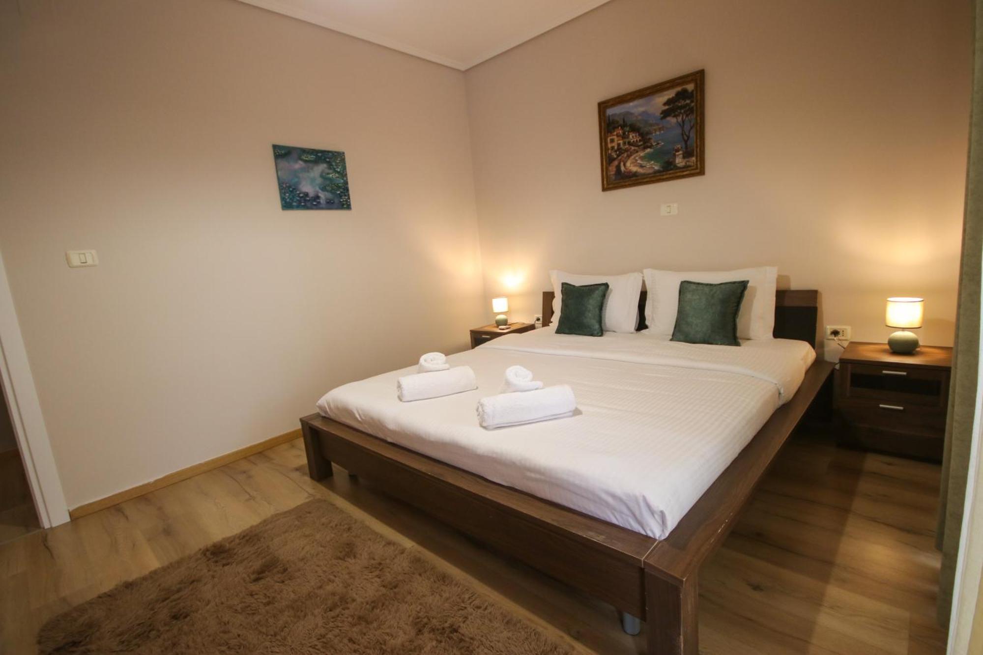 Johan'S Apartment Tirana Zewnętrze zdjęcie