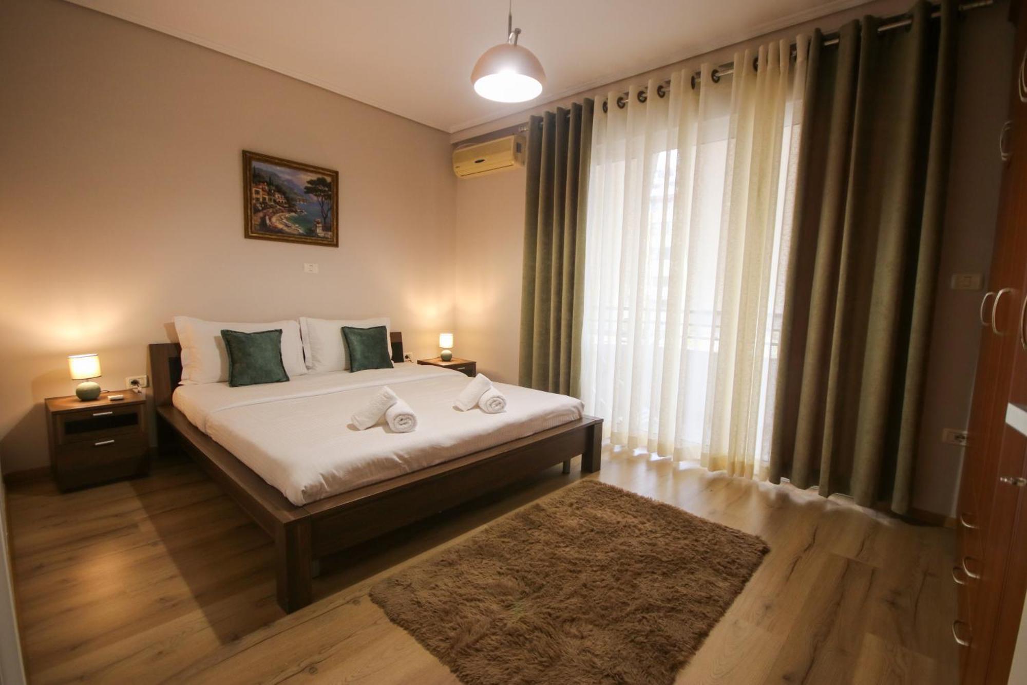 Johan'S Apartment Tirana Zewnętrze zdjęcie